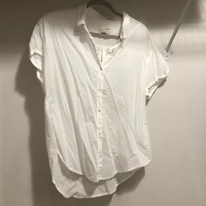 White short sleeve button up blouse